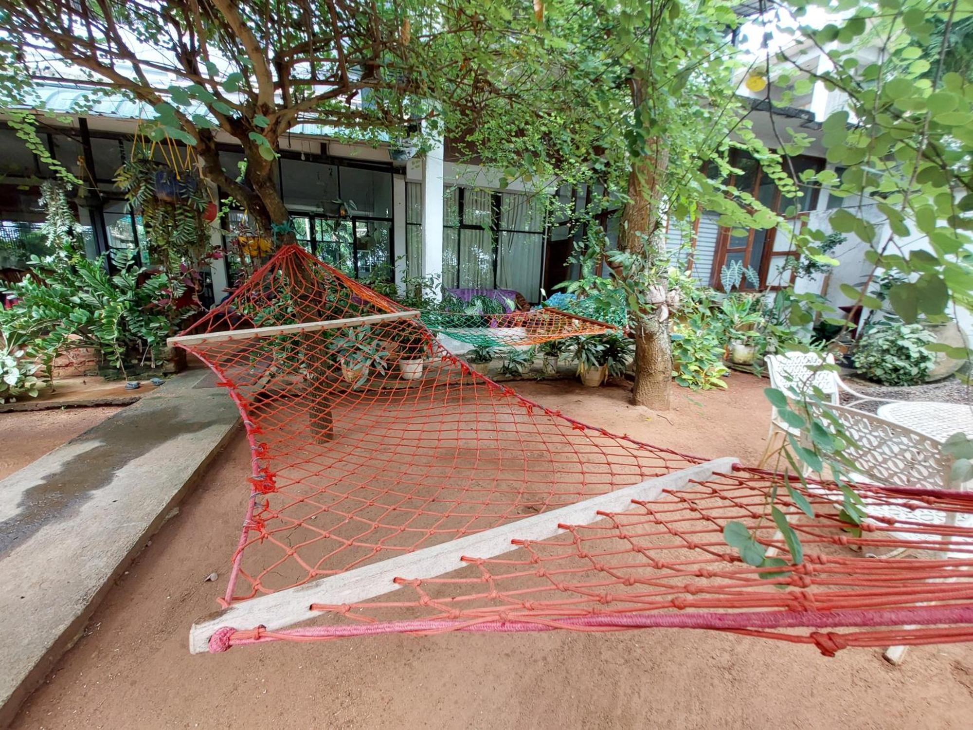 Lake Wave Hotel Anuradhapura Eksteriør bilde