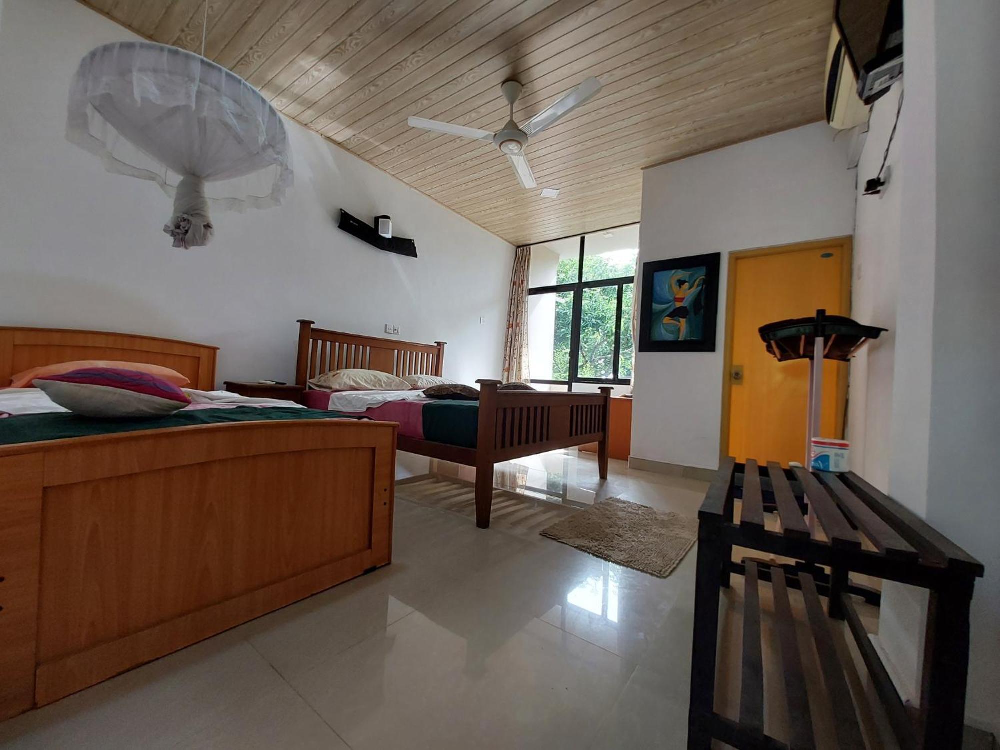 Lake Wave Hotel Anuradhapura Eksteriør bilde