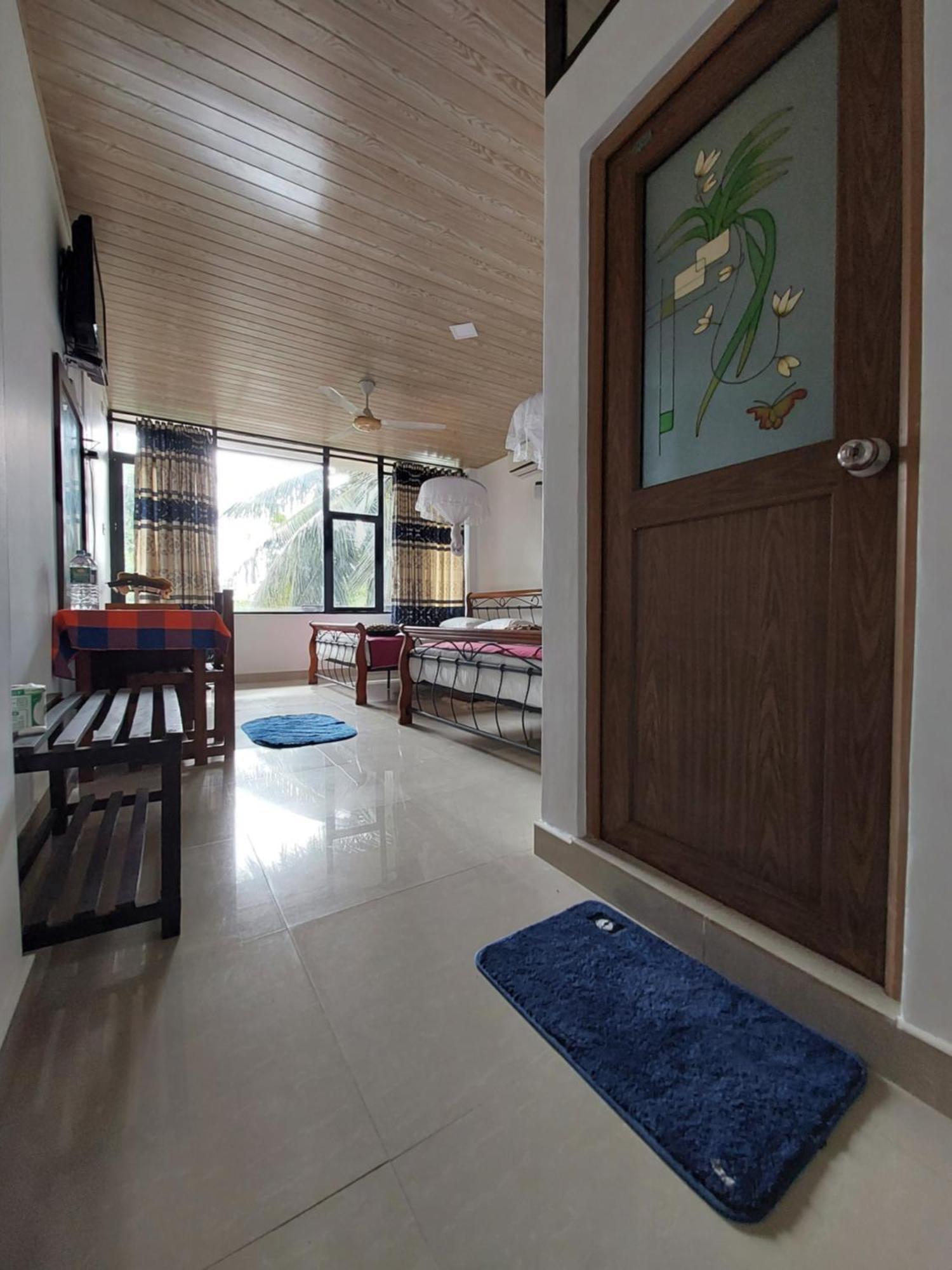 Lake Wave Hotel Anuradhapura Eksteriør bilde